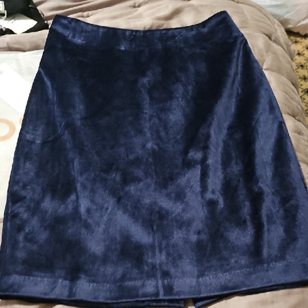 Classic‎ Navy Velvet Pencil Skirt - Women's Tailored Fit